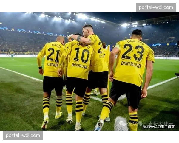 多特蒙德vs法兰克福主裁确定，VAR裁判曾执法双方首回合交锋